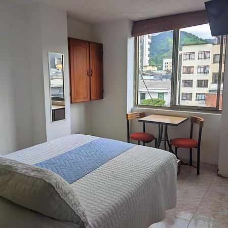 Hotel Armont Calarcá Zewnętrze zdjęcie