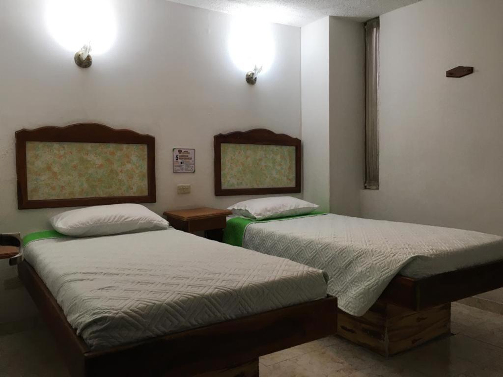 Hotel Armont Calarcá Zewnętrze zdjęcie