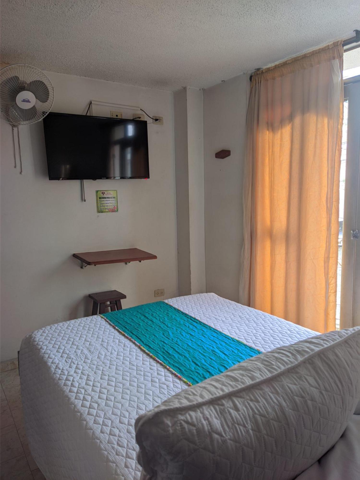 Hotel Armont Calarcá Zewnętrze zdjęcie