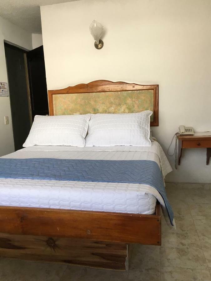 Hotel Armont Calarcá Zewnętrze zdjęcie
